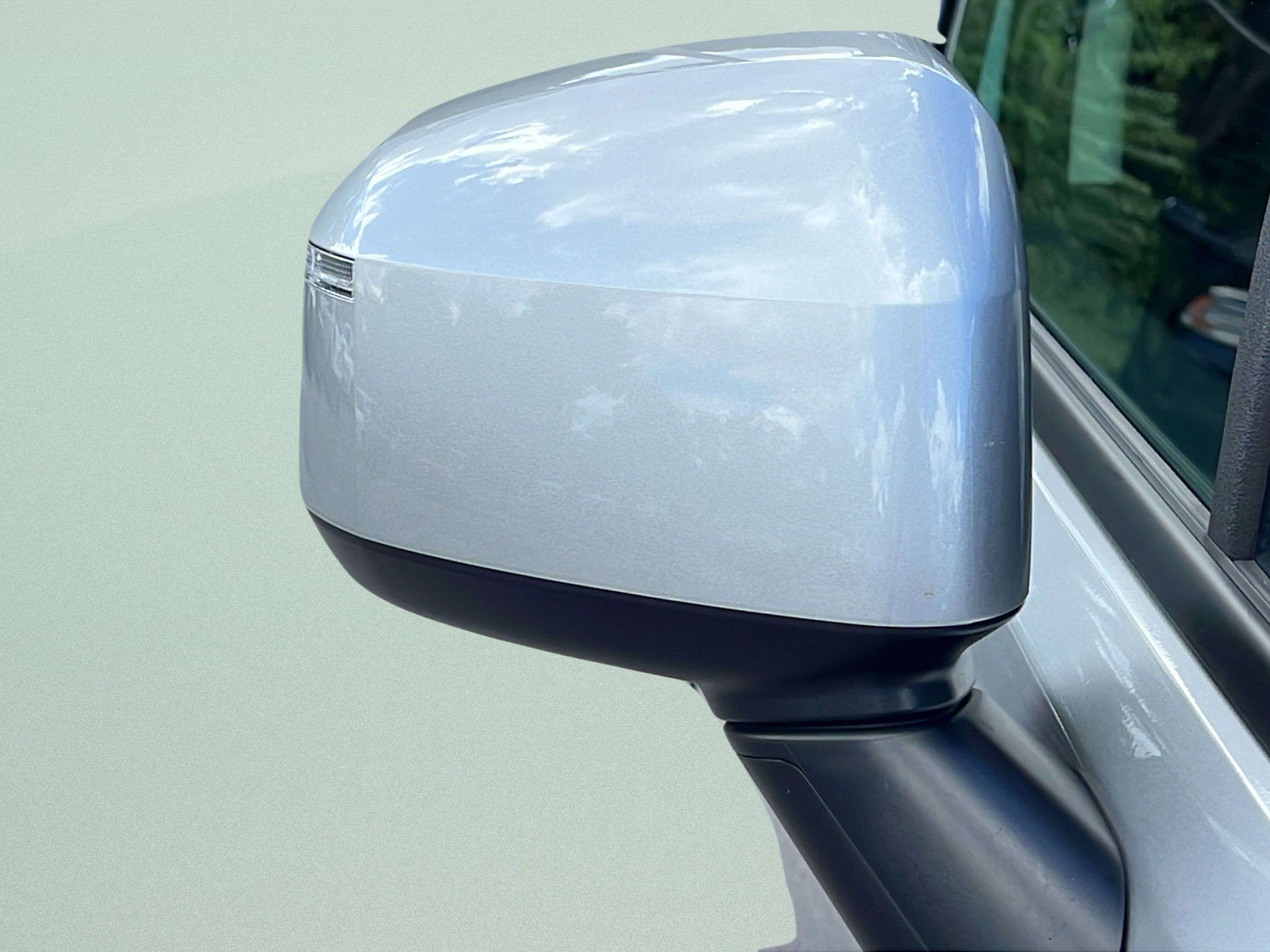 Used 2025 Hyundai Santa Fe SEL FWD image 11
