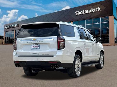 Used 2024 Chevrolet Suburban Premier w/ Premium Package 2 RWD image 6