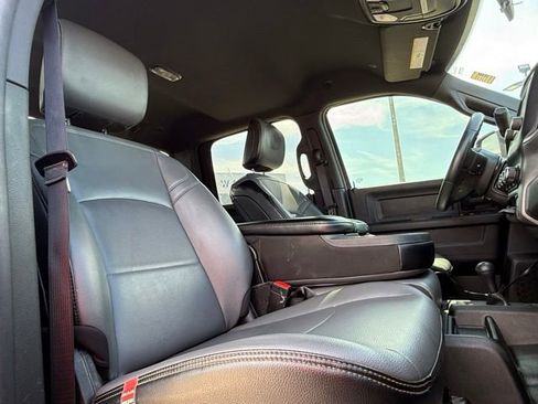 Used 2024 RAM 3500 Tradesman w/ Chrome Appearance Group AWD/4WD image 17