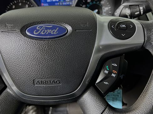 Used 2013 Ford Focus SE w/ SE Winter Pkg image 19