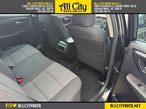 Used 2016 Toyota Camry LE FWD image 19