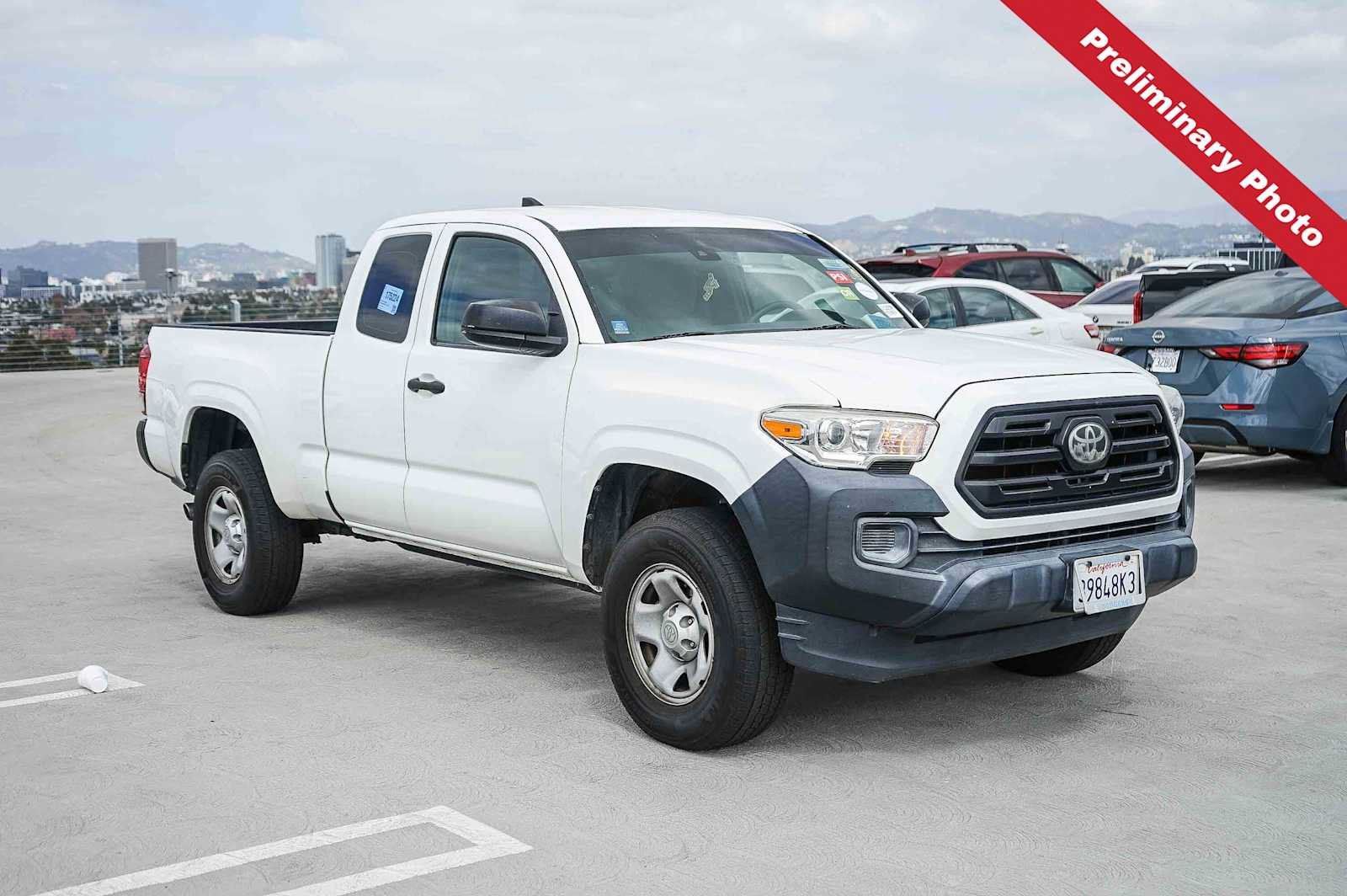 Used 2018 Toyota Tacoma SR RWD image 3