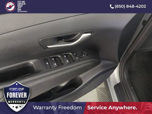 Used 2024 Hyundai Tucson SEL FWD image 18