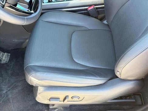 Used 2025 Kia Carnival SX Prestige FWD image 17