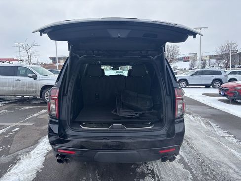 Used 2024 Chevrolet Suburban RST image 11