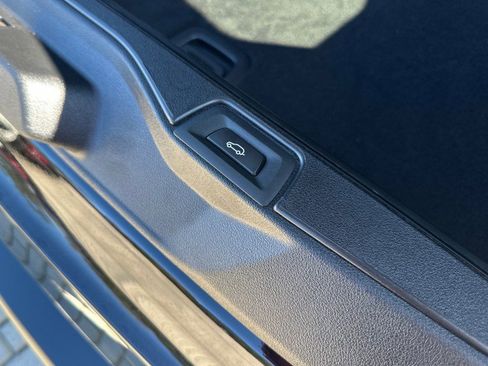 New 2026 BMW X5 sDrive40i w/ M Sport Package image 8