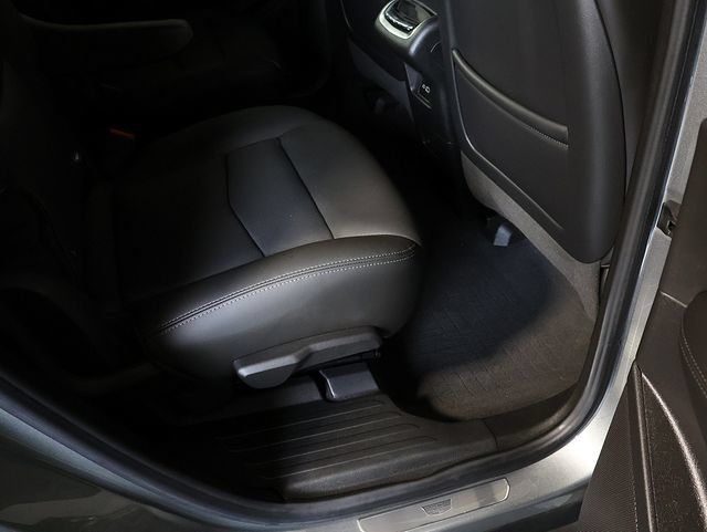 Used 2023 Cadillac XT6 Premium Luxury w/ LPO, Floor Liner Package AWD/4WD image 35