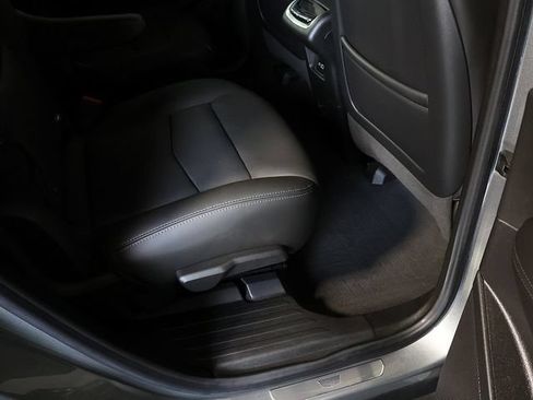 Used 2023 Cadillac XT6 Premium Luxury w/ LPO, Floor Liner Package AWD/4WD image 35
