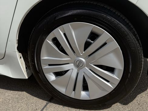 Used 2025 Nissan Leaf S FWD image 9