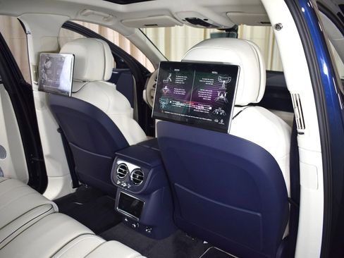 New 2025 Bentley Bentayga AWD/4WD image 21