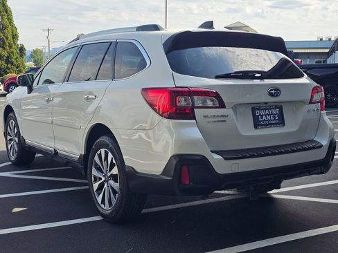 Used 2019 Subaru Outback 2.5i Touring AWD/4WD image 3