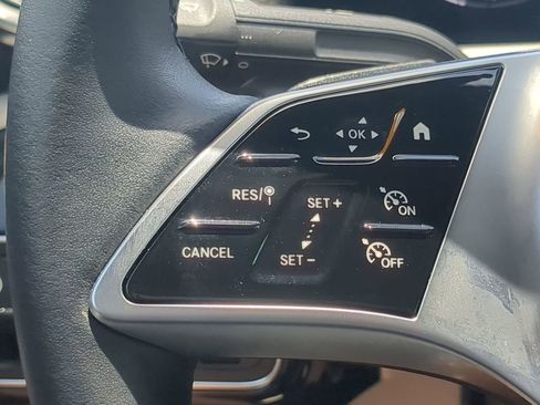 Used 2025 Mercedes-Benz CLA 250 image 11