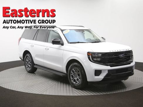 Used 2025 Ford Expedition Active AWD/4WD image 49