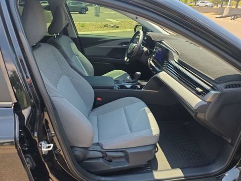 Used 2025 Toyota Camry LE FWD image 18