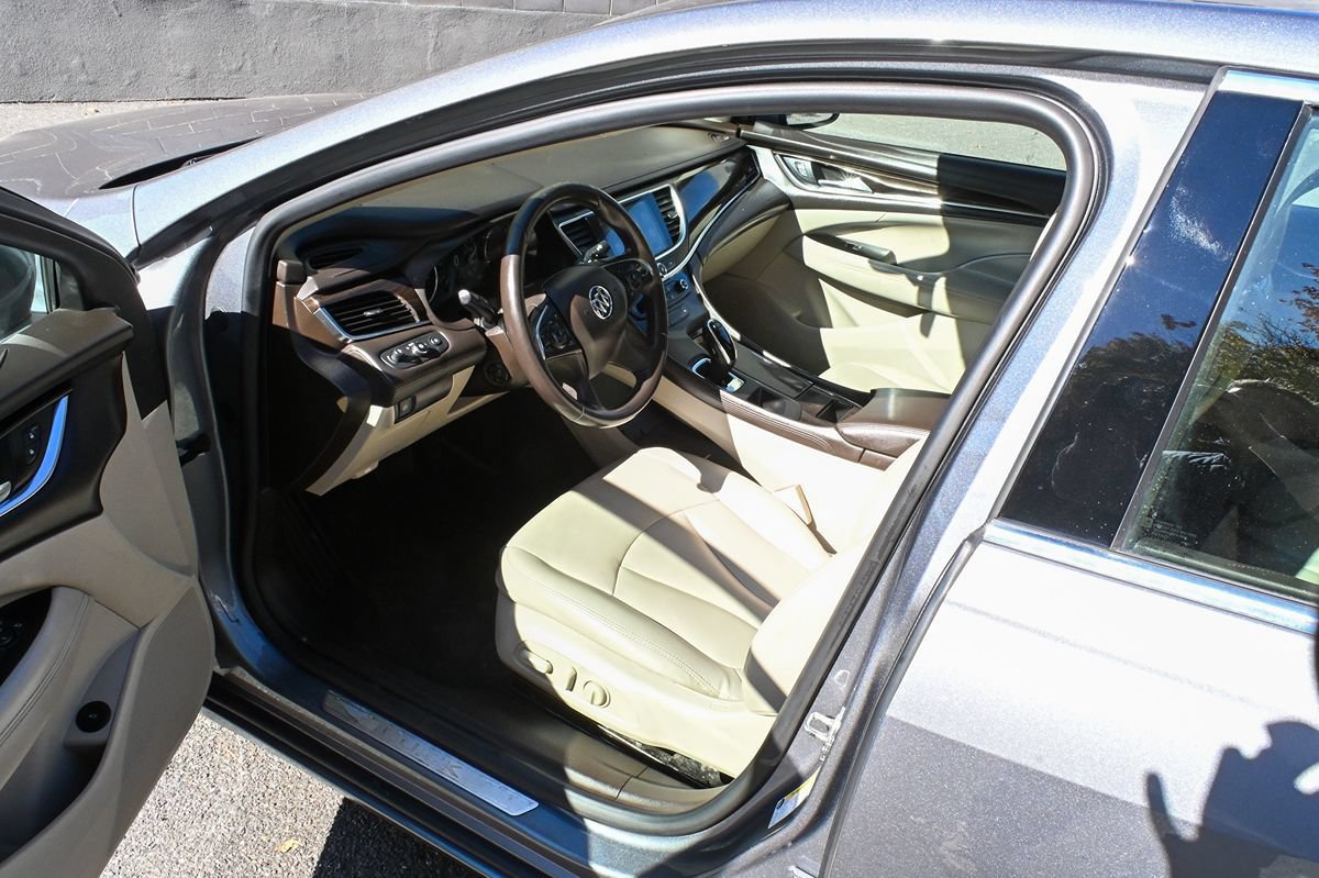 Used 2018 Buick LaCrosse Preferred FWD image 8