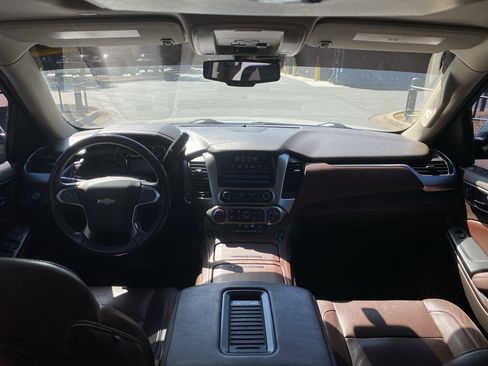 Used 2017 Chevrolet Suburban Premier image 18