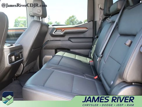 Used 2023 GMC Sierra 1500 Denali AWD/4WD image 17