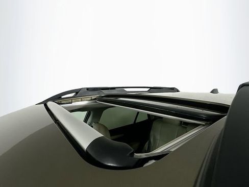 Used 2022 Subaru Outback Limited image 11