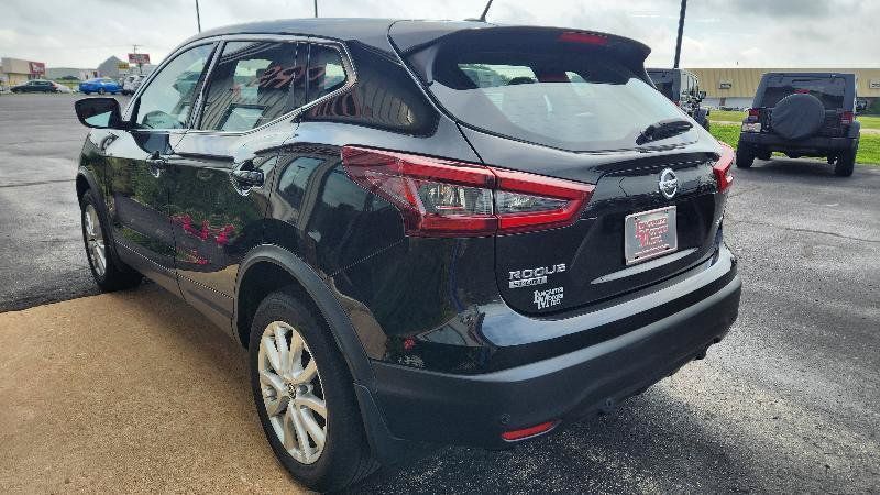 Used 2022 Nissan Rogue Sport S AWD/4WD image 5