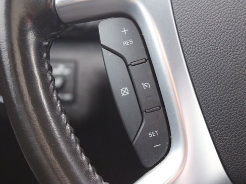 Used 2017 Chevrolet Traverse LT w/ Style and Technology Package image 28