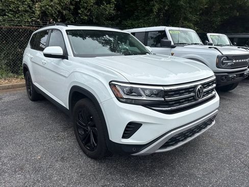 Used 2022 Volkswagen Atlas SE AWD/4WD image 2