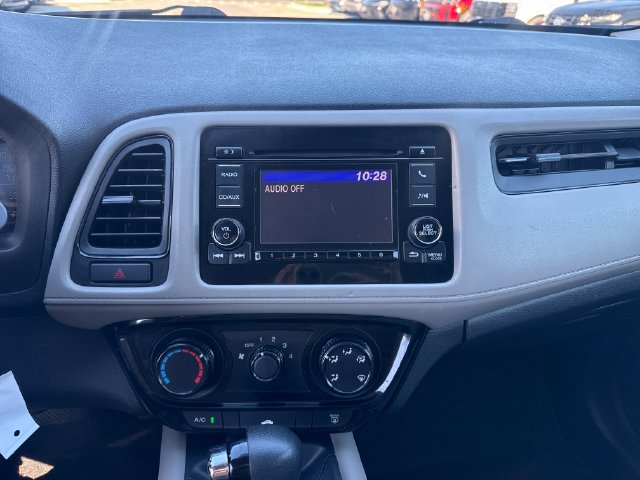 Used 2017 Honda HR-V LX image 18