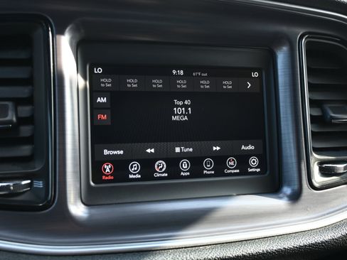 Used 2018 Dodge Challenger SXT image 22