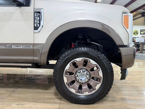 Used 2017 Ford F350 King Ranch w/ King Ranch Ultimate Package AWD/4WD image 4