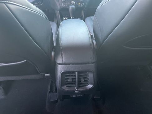 Used 2021 Jeep Cherokee Latitude Lux image 14