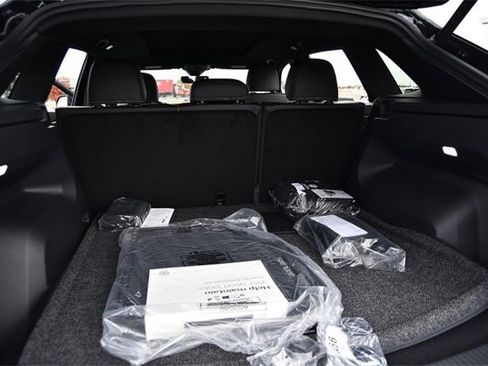 New 2026 Volkswagen Atlas Cross Sport SE image 25