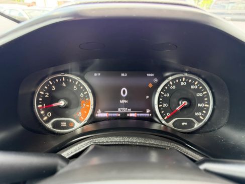 Used 2016 Jeep Renegade Limited AWD/4WD image 24