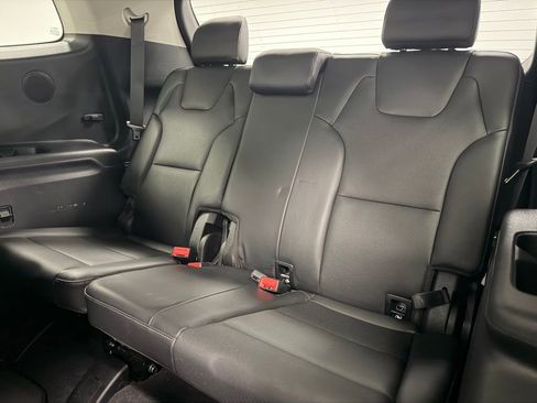 Used 2022 Kia Telluride SX w/ Towing Package image 23