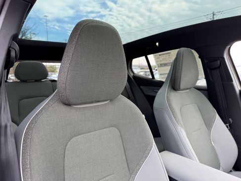 New 2026 Volvo EX30 Cross Country Ultra image 10