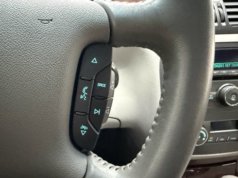 Used 2011 Buick Lucerne CX FWD image 24