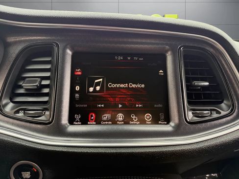 Used 2016 Dodge Challenger R/T Scat Pack w/ Leather Interior Group RWD image 27
