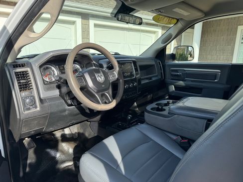 Used 2015 RAM 3500 Tradesman w/ Power & Remote Entry Group image 14