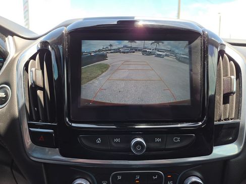 Used 2019 Chevrolet Traverse LT FWD image 38