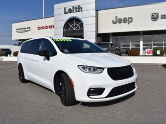 Used 2024 Chrysler Pacifica Hybrid S Appearance Pkg w/ Uconnect Theater Family Group video 1