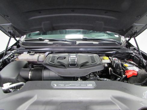 Used 2023 Jeep Wagoneer L Series III w/ Premium Group I AWD/4WD image 10