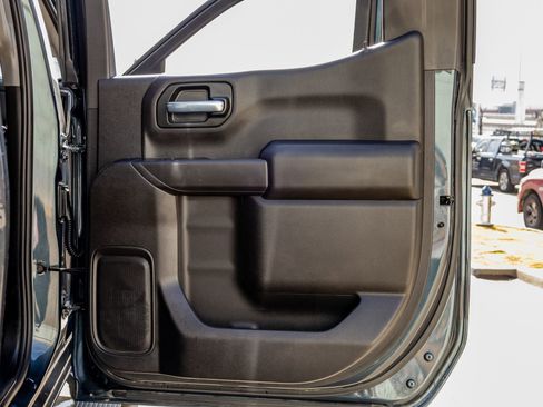 Used 2021 Chevrolet Silverado 1500 LT w/ Texas Edition Plus image 38