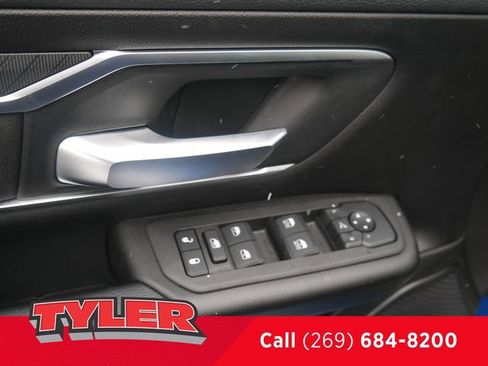 New 2026 RAM 1500 Big Horn AWD/4WD image 22