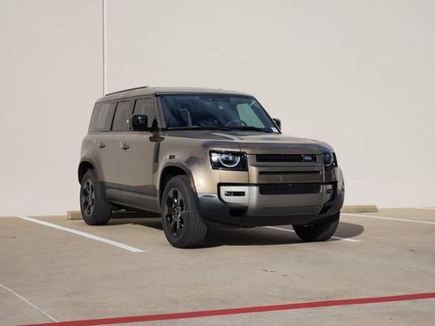 Used 2026 Land Rover Defender 110 S AWD/4WD image 2