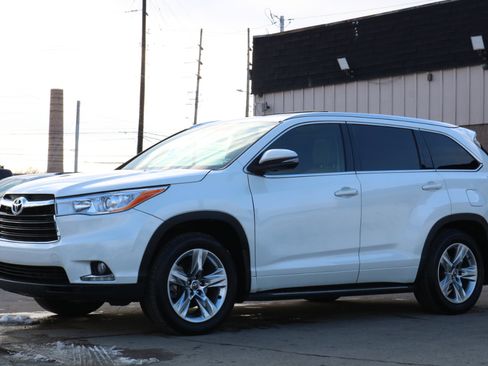 Used 2016 Toyota Highlander Limited image 11