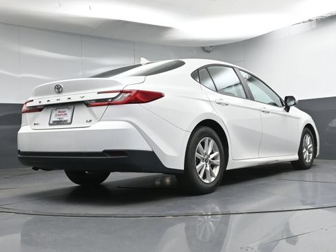 Used 2025 Toyota Camry LE FWD image 24
