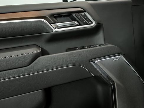 New 2026 GMC Sierra 2500 Denali w/ Denali Reserve Package image 5