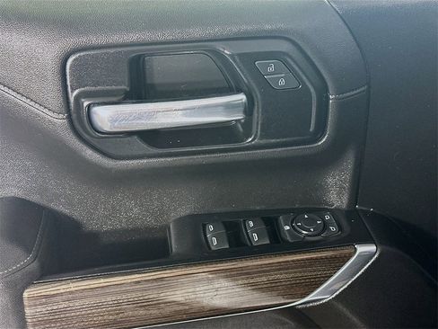 Used 2020 Chevrolet Silverado 1500 LT image 23