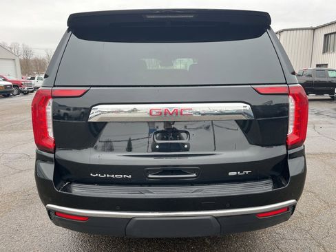 Used 2023 GMC Yukon SLT w/ SLT Luxury Package image 4