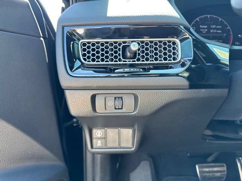 Used 2022 Honda Civic Sport image 19