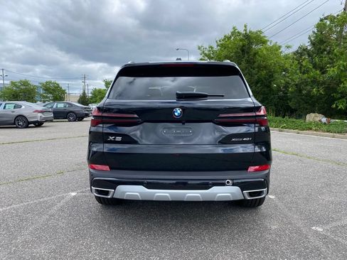 New 2026 BMW X5 xDrive40i w/ Premium Package AWD/4WD image 3
