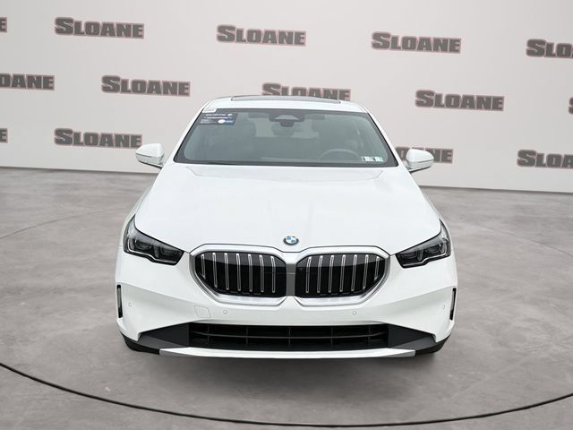Certified 2026 BMW 530i xDrive w/ Premium Package AWD/4WD image 8